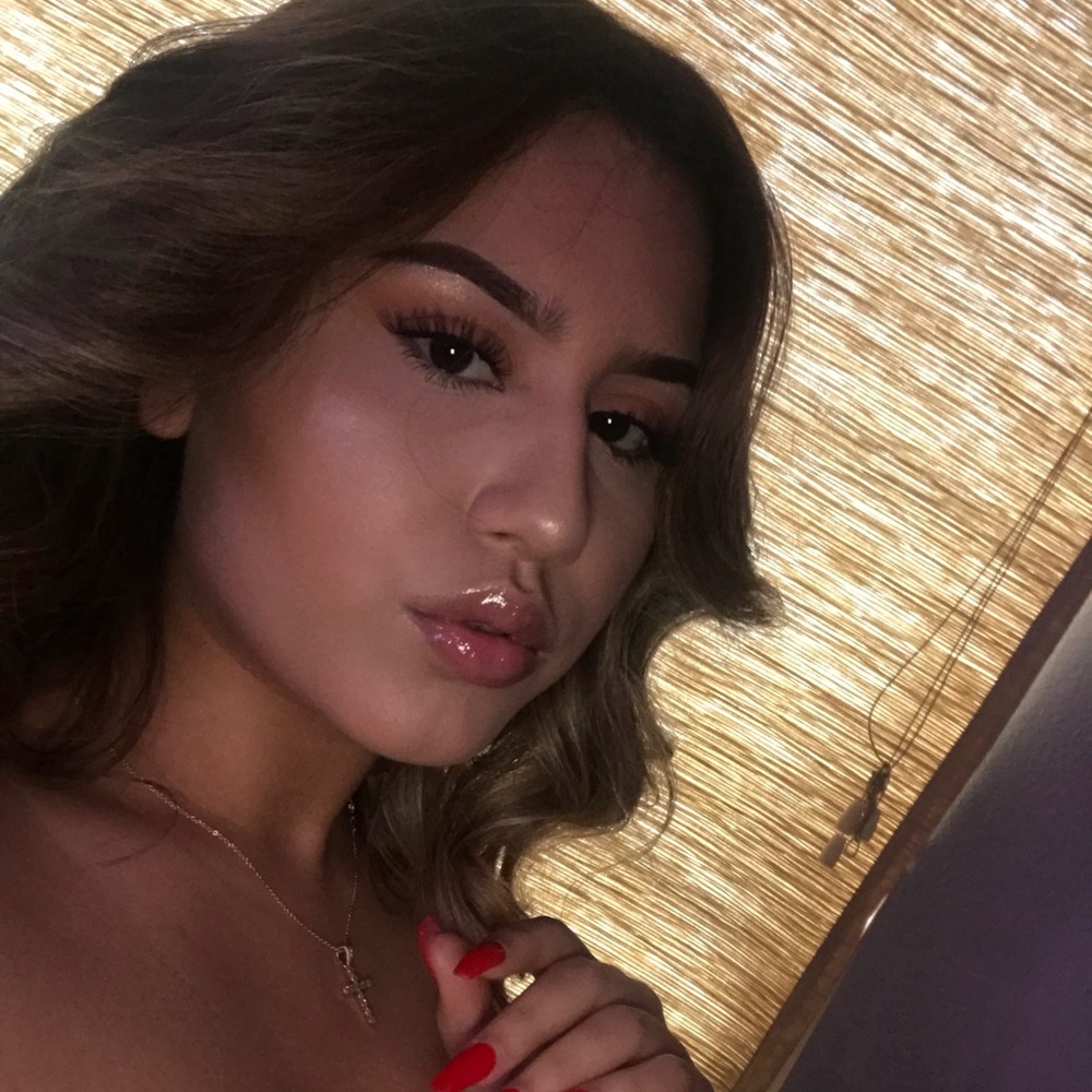 Meet your Posher, Sabrina